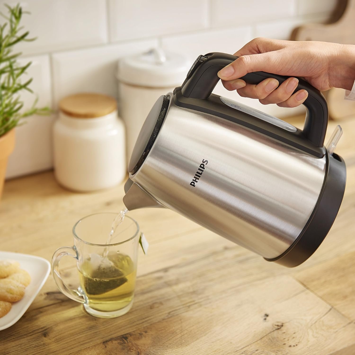 bouilloire-philips-1.7-litre-hd9350---03-mois-de-garantie