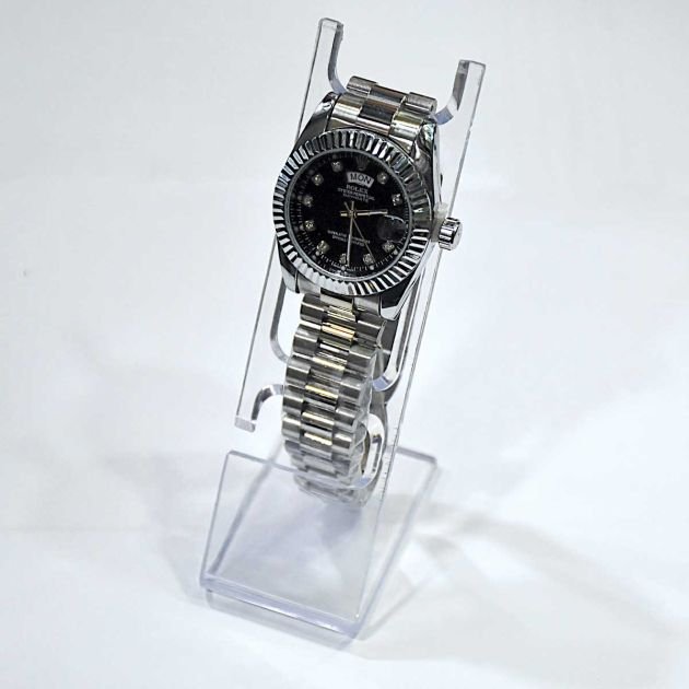 montre-en-acier-inoxydable-de-marque-rolex-argent-pour-femme-dans-son-boitier