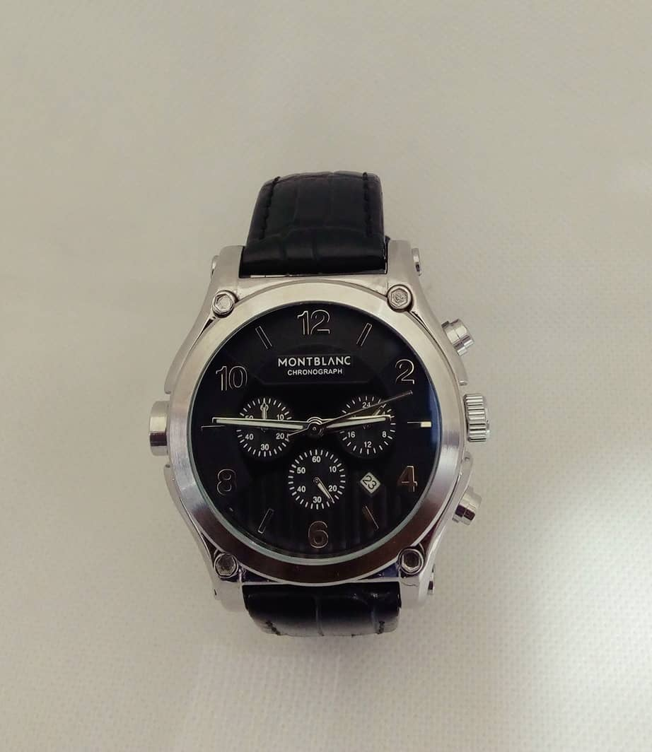 montre-homme-mont-blanc-fond-noir