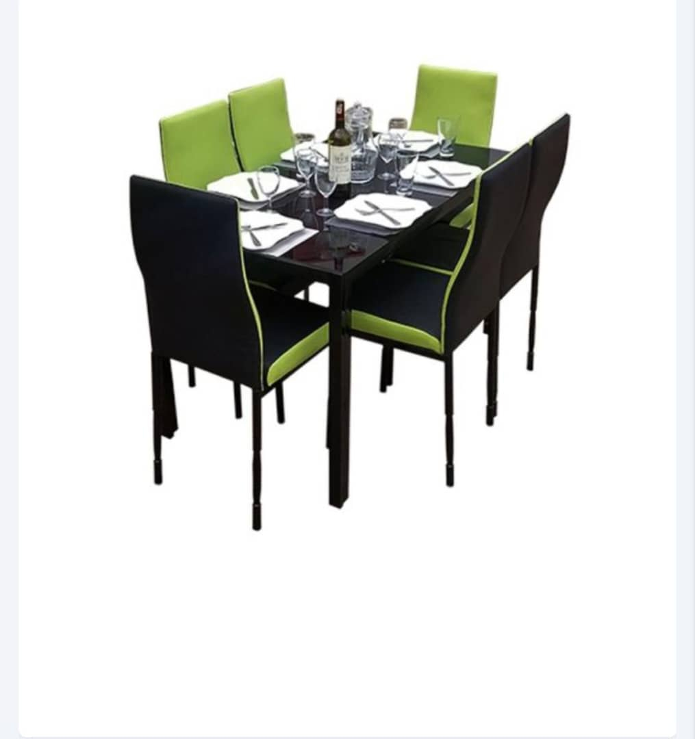 table-a-manger-6-places-vert