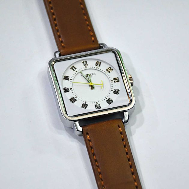 montre-hommes---hermes-paris---en-simili-cuir-couleur-marron-+-boitier