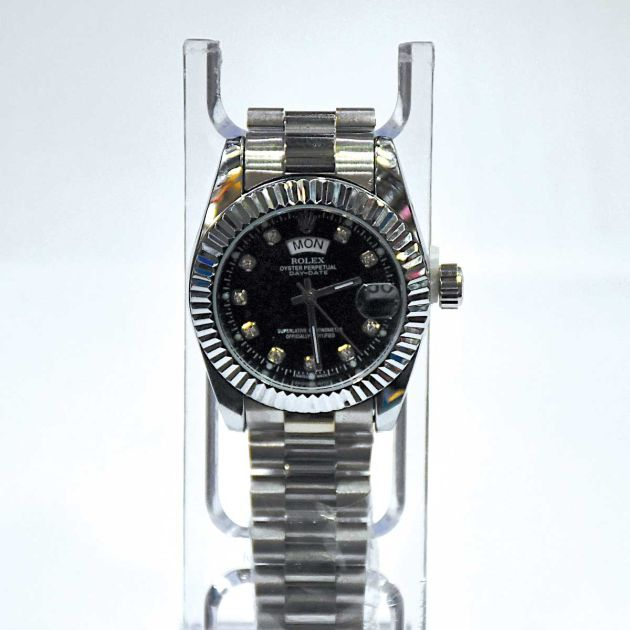 montre-en-acier-inoxydable-de-marque-rolex-argent-pour-femme-dans-son-boitier